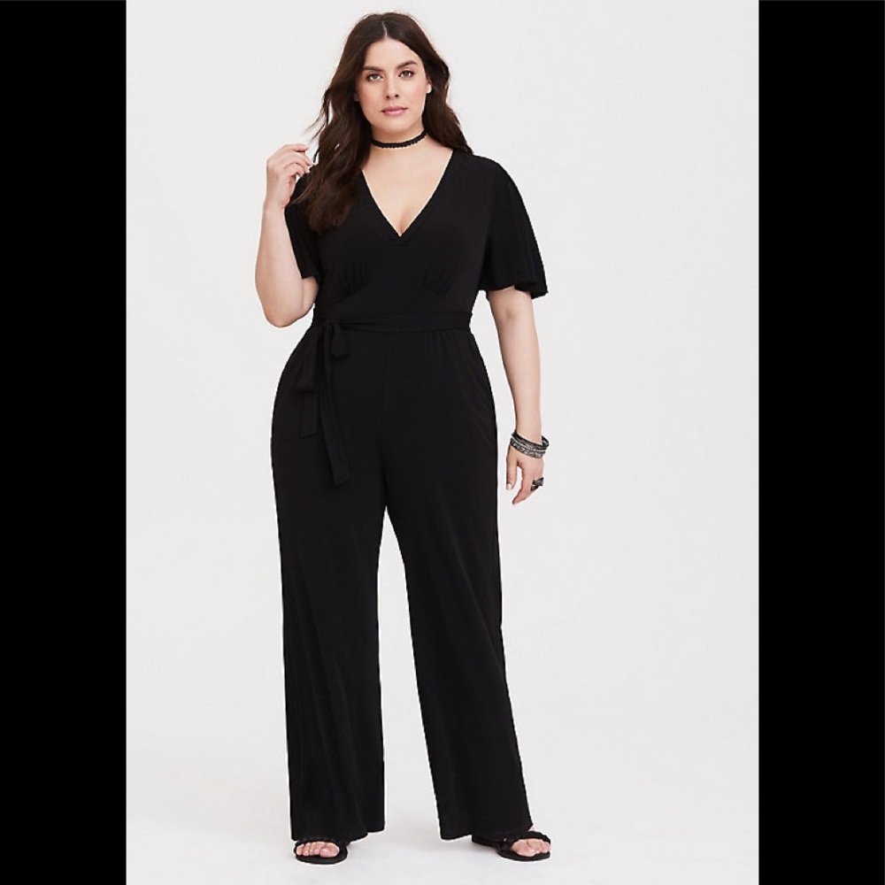 Torrid Black Wide Leg Jumpsuit V Neck Pockets Sz 3